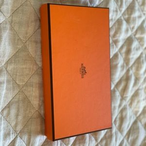 Hermes orange box for long wallet